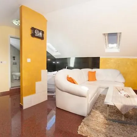 Holiday Adria Makarska